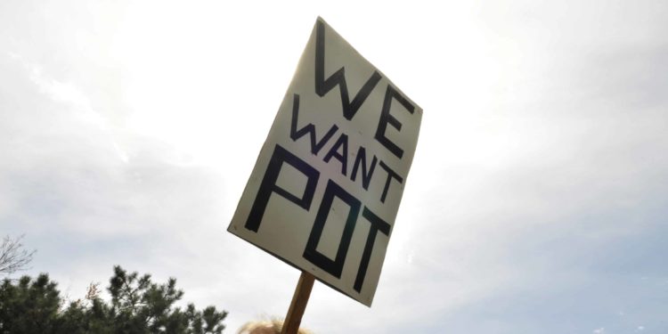 Arizona Advances Bill To Make Medical Cannabis Available to Patients with PTSD, Autism