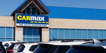 CarMax Employee Caught Allegedly Shipping Three Pounds of Pot to Work