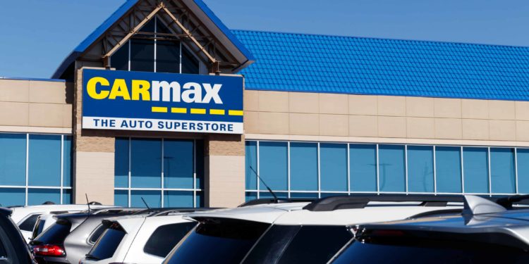 CarMax Employee Caught Allegedly Shipping Three Pounds of Pot to Work
