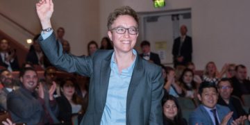 OLCC Official Files Claim Against Oregon Governor