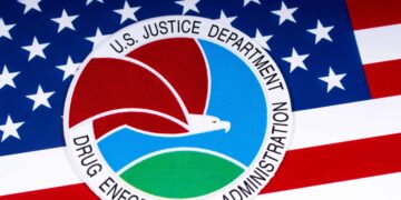 DEA Doubles Down on Decision To Fire Agent Who Tried To Replace Opioids With CBD