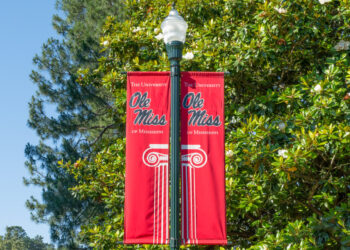 Ole Miss To Offer Masters Degree Program for Medical Cannabis, Supplements