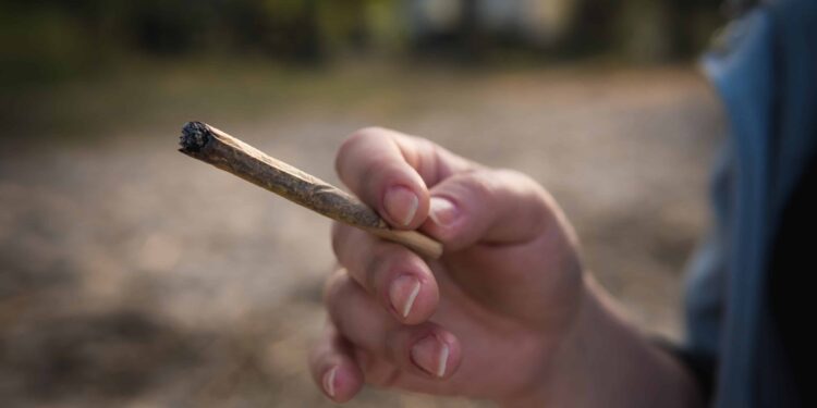 Ohio Doctor Debunks Fentanyl-Laced Pot Myth Perpetuated by Governors