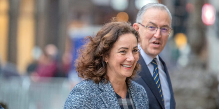 Amsterdam Mayor Advocates for Legal Cocaine Sales