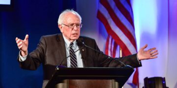 Bernie Sanders Slams Big Pharma for ‘Ripping Off’ Americans with Highest Drug Prices