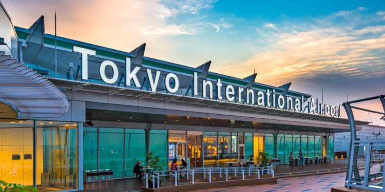 Man Dies at Tokyo Airport With Kilo of Drugs in His Stomach