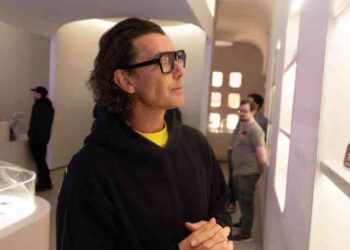 Gavin Rossdale Shows How Celebrity Weed Features Should Be Done